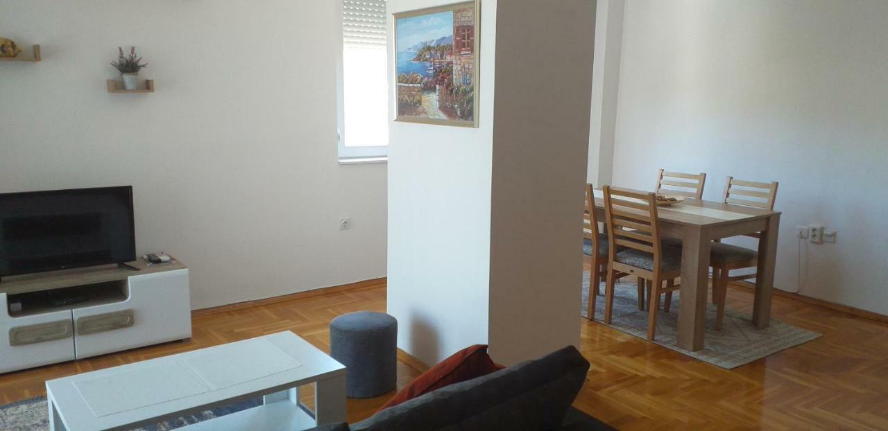 Bim Apartment Ohrid Buitenkant foto